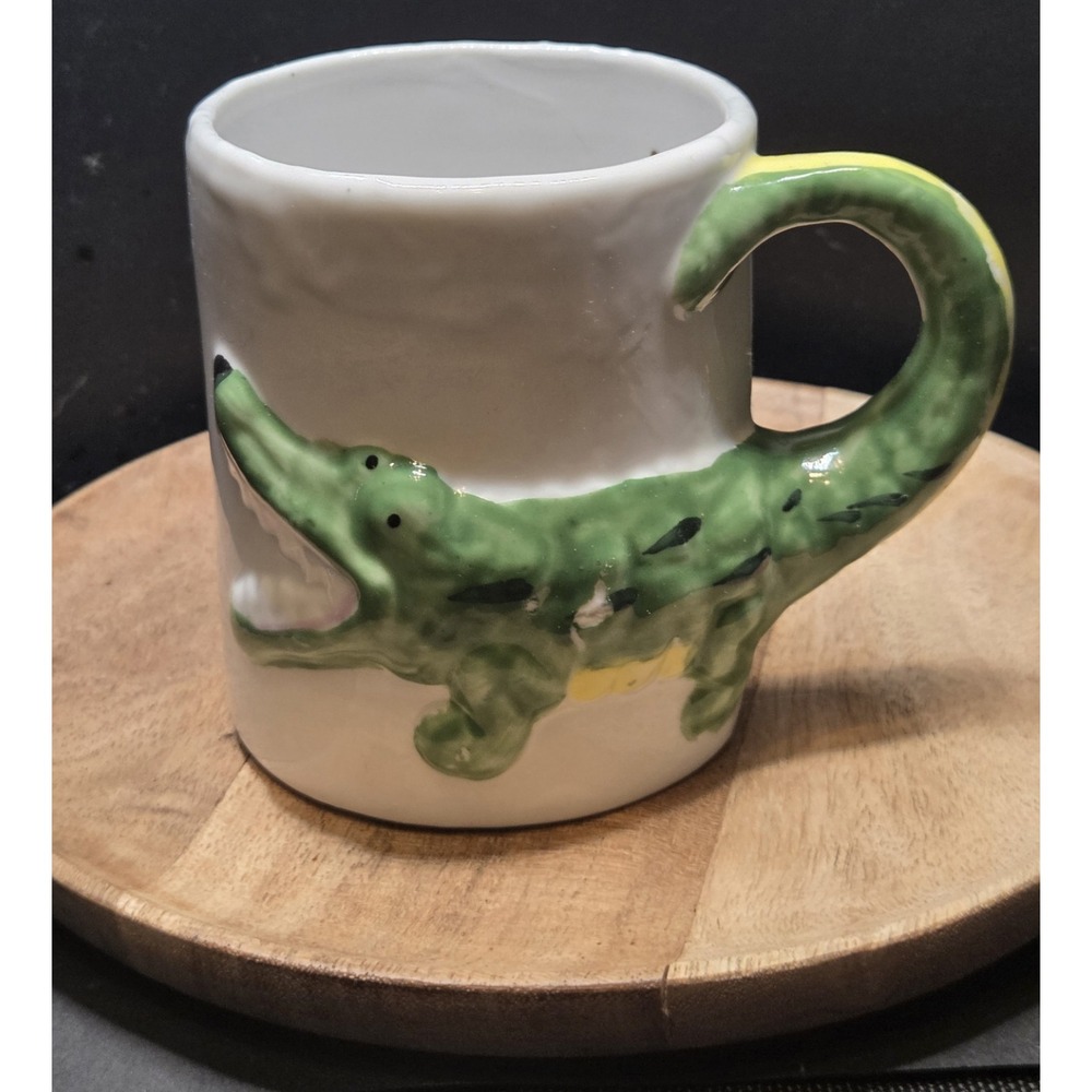 Vintage Enesco Zoo Coffee Mug Tail Handle Allgator 1978 Ceramic Japan